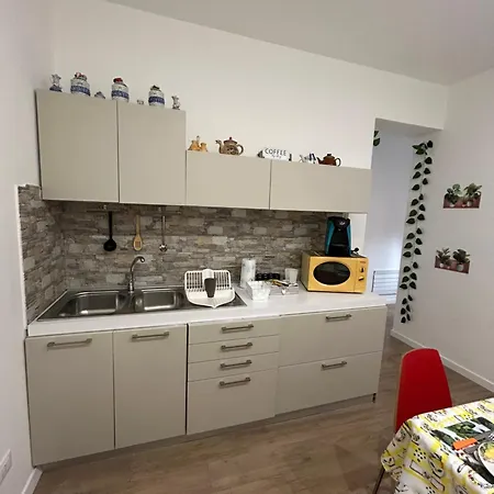 Casa Annachiara بيت للعطل